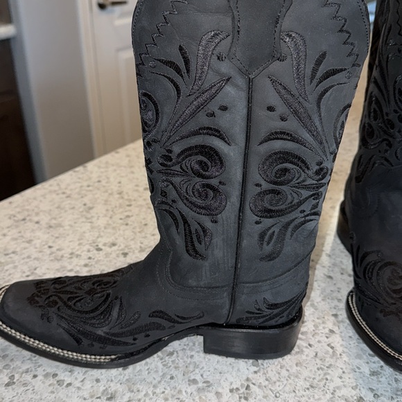Corral Black Cowboy Boots - Picture 4 of 11